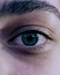 no frotarse los ojos