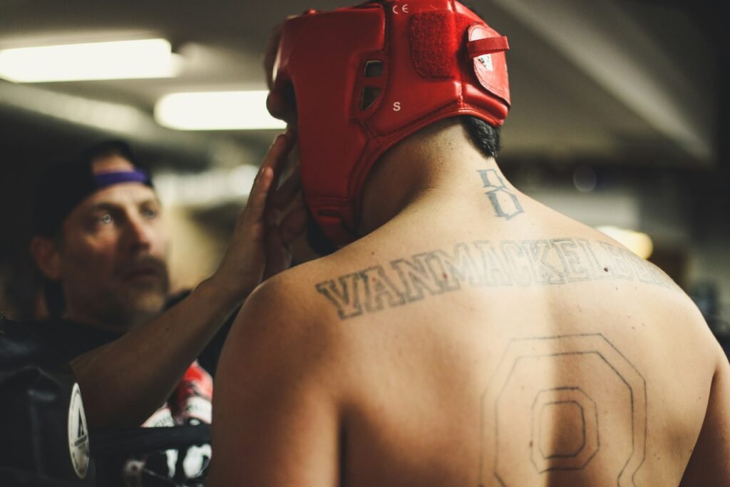 cuanto gana un luchador de UFC en su primer combate